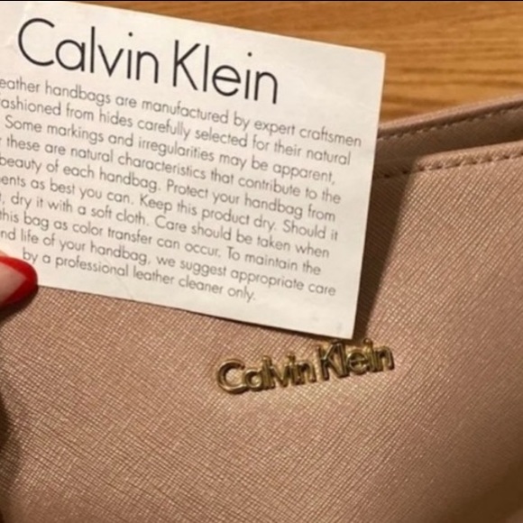 Calvin Klein Sparlky Rose Gold Large Bag in Exquisite Condition - Picture 2 of 5
